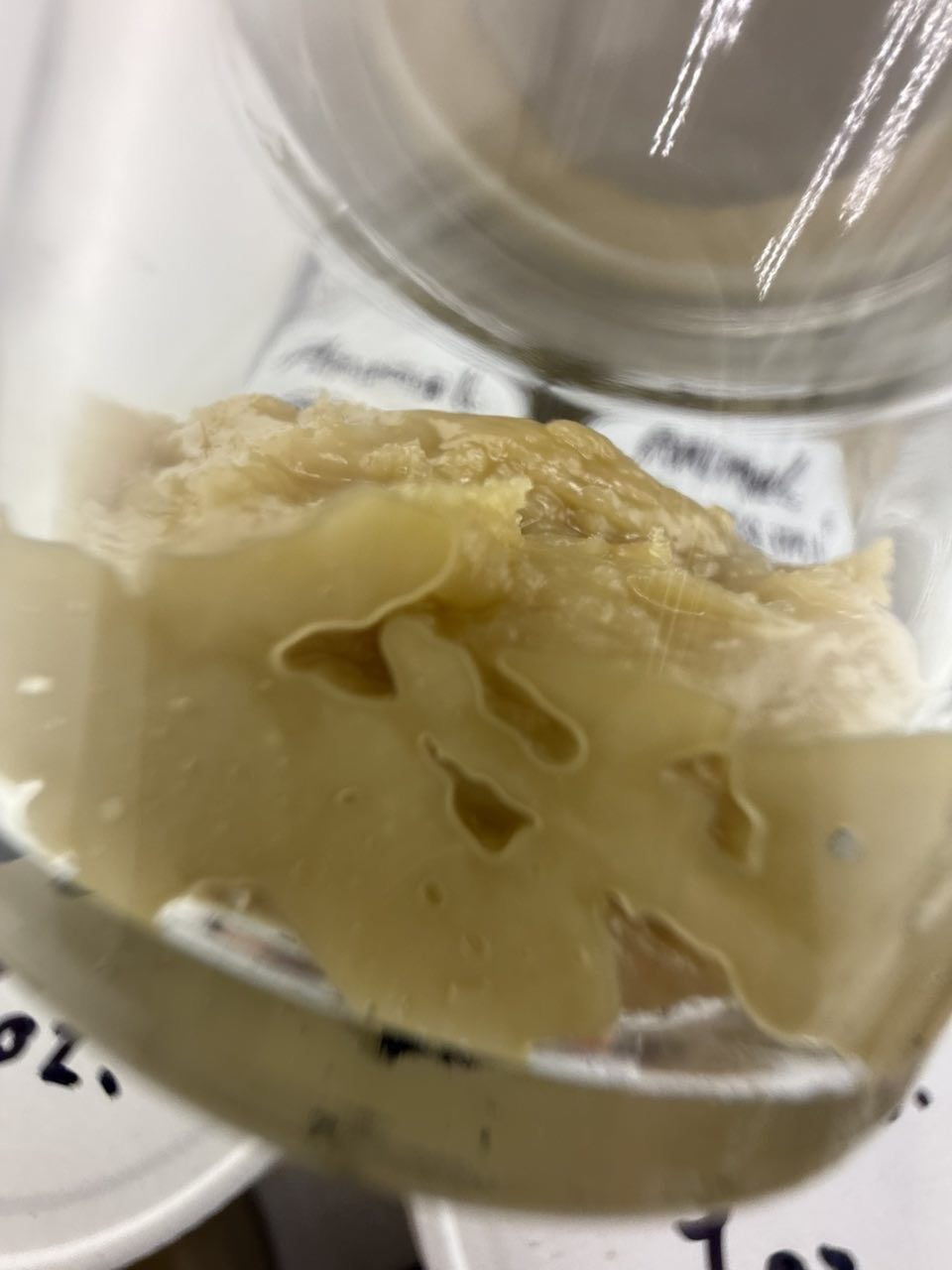 HASH ROSIN 90-150U HEAD STASH — jar and label from a second angle