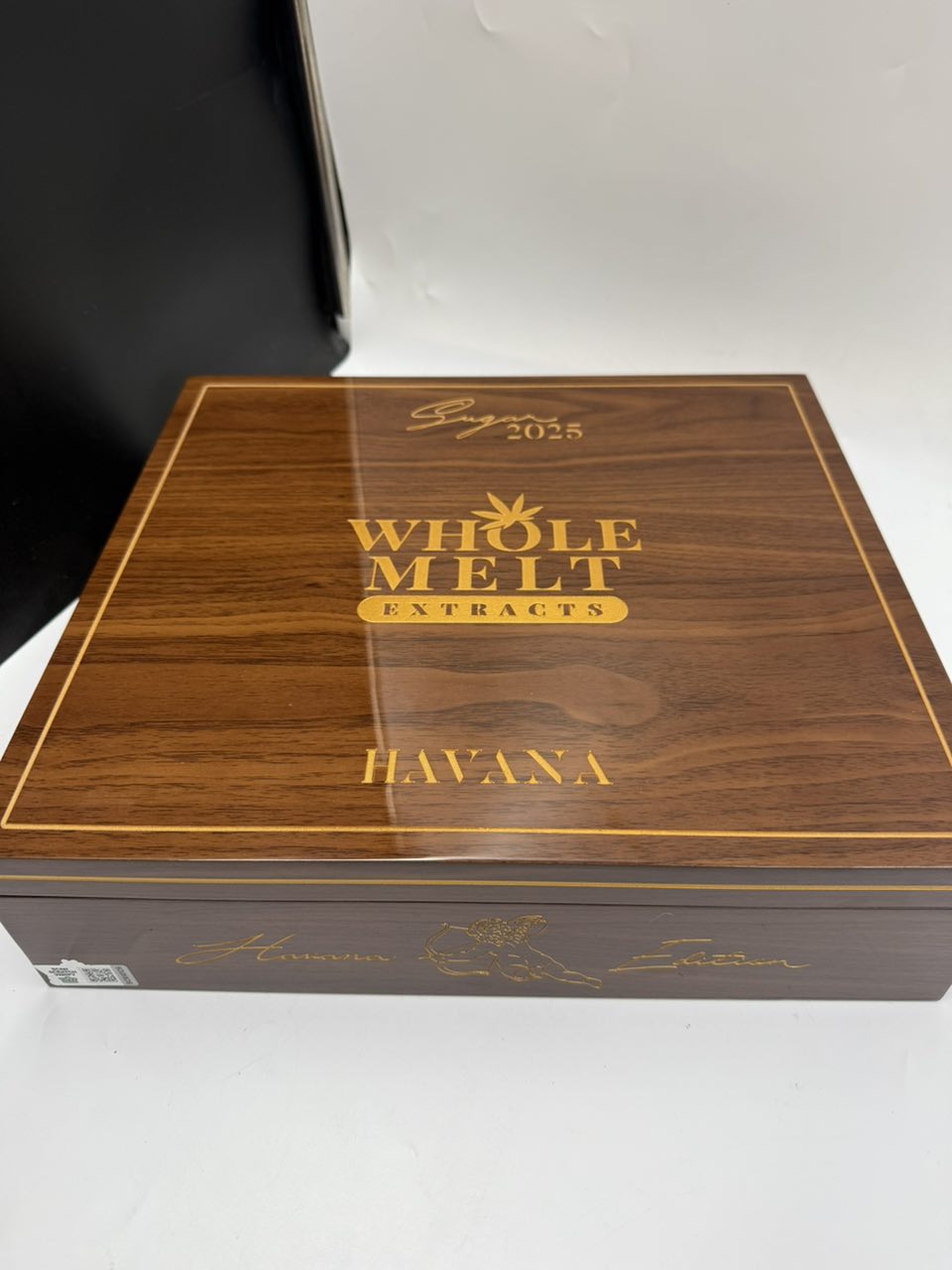 WHOLE MELTS HAVANA THCa concentrate — packaged for discreet shipping